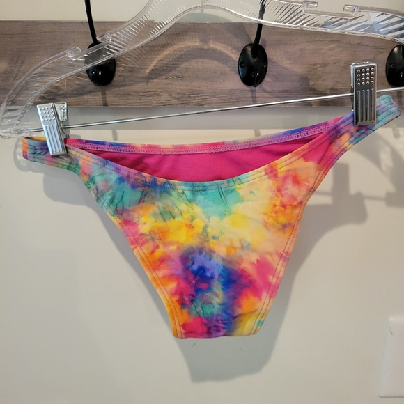 Hot Topic Tie Dye Bikini - Picture 5 of 6